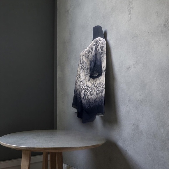 Rose + Olive women’s 1X Blouse - Picture 3 of 4